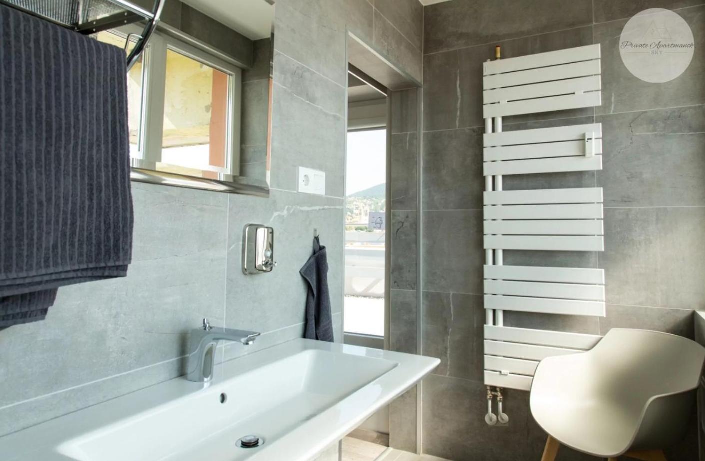 Sky Panorama Apartman Pécs Extérieur photo