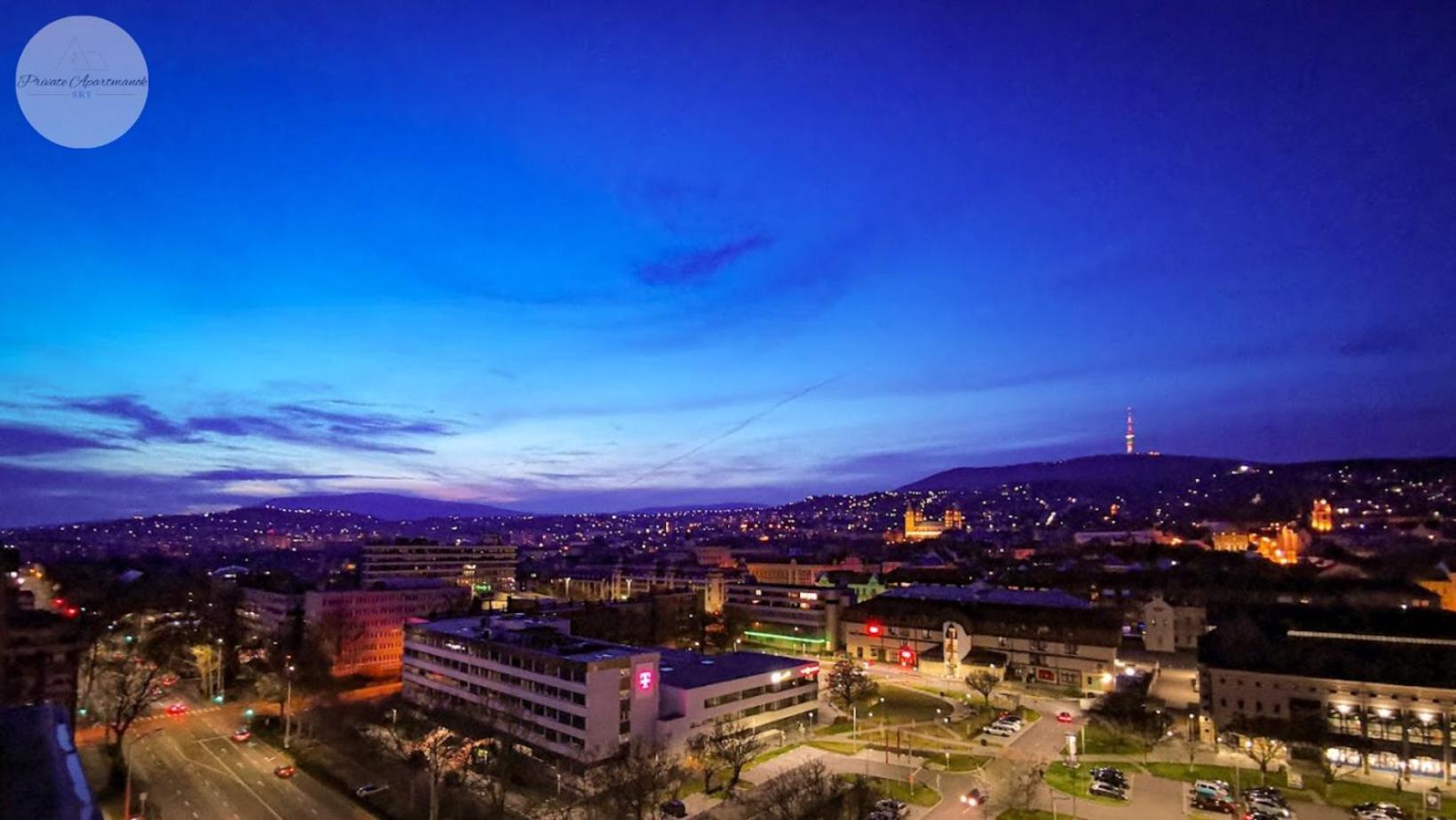 Sky Panorama Apartman Pécs Extérieur photo